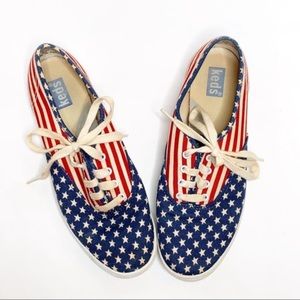 Vintage Keds Flag Print USA Red White and Blue Stars and Stripes Size 6.5